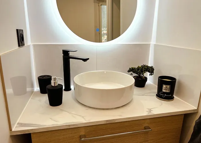 Le Cosy Et Confortable A 15min A Pied De La Gare * Valence